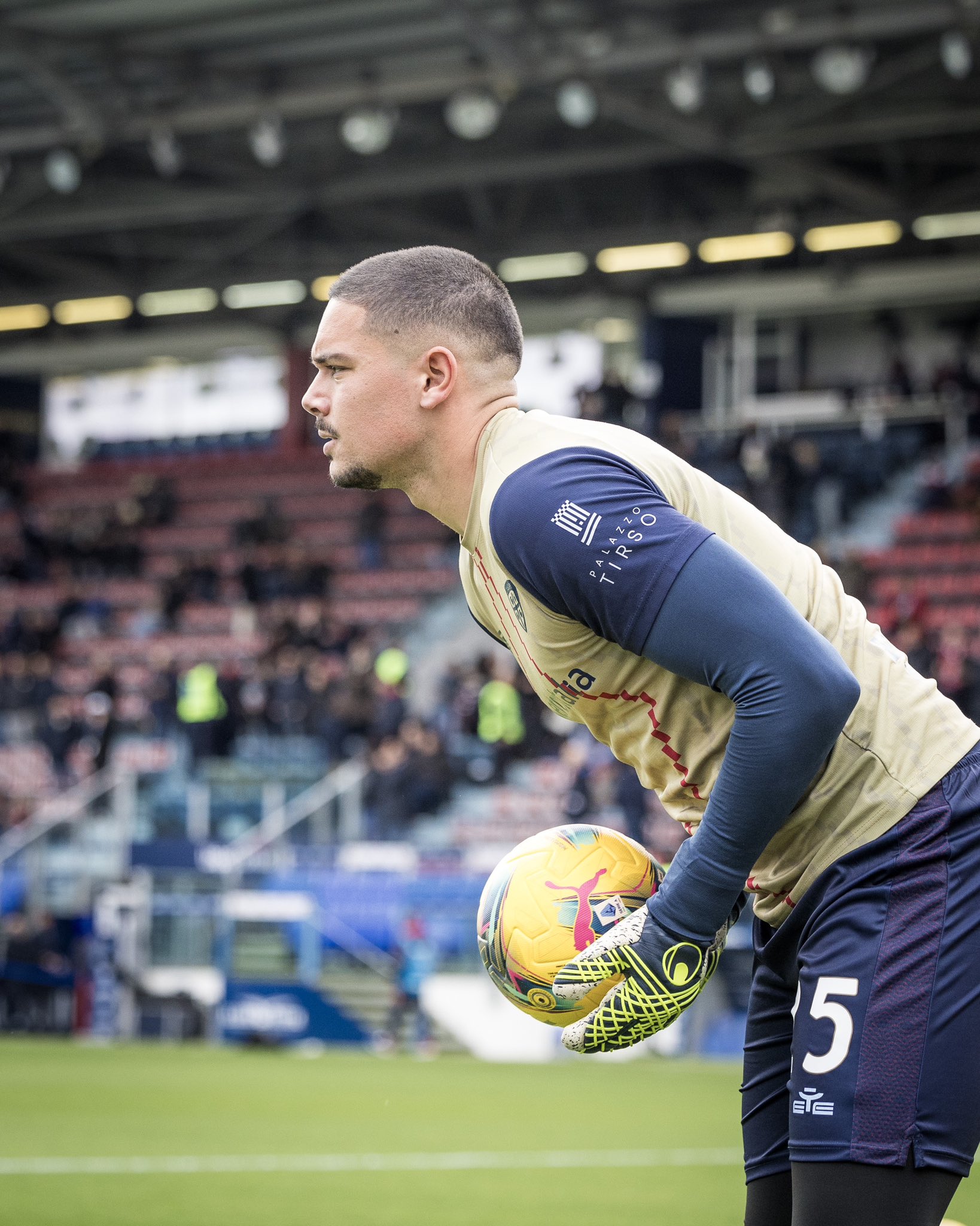 Elia Caprile, portiere del Cagliari (foto CAGLIARI X)