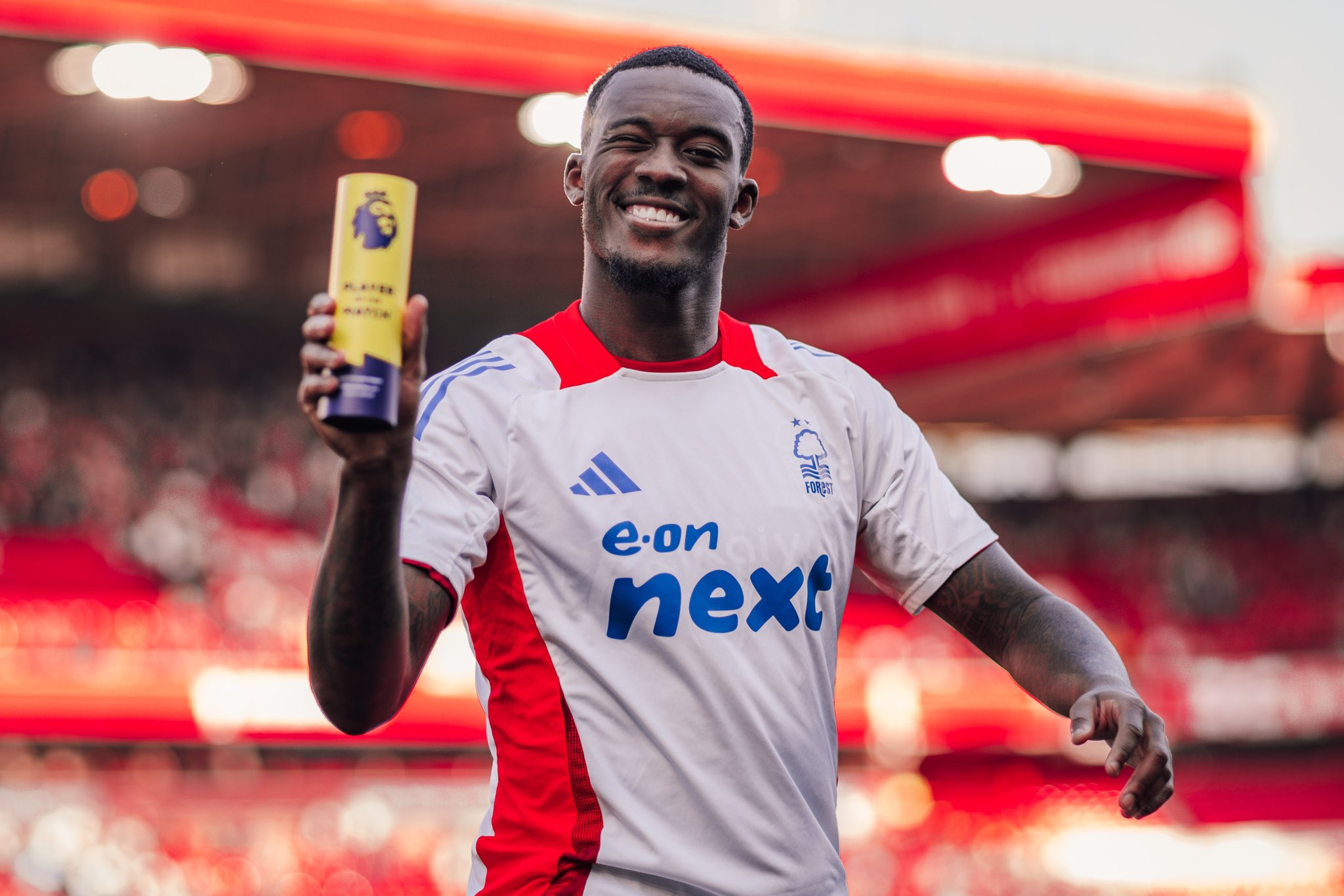 Callum Hudson-Odoi, centrocampista del Nottingham (foto X Callum Hudson-Odoi)