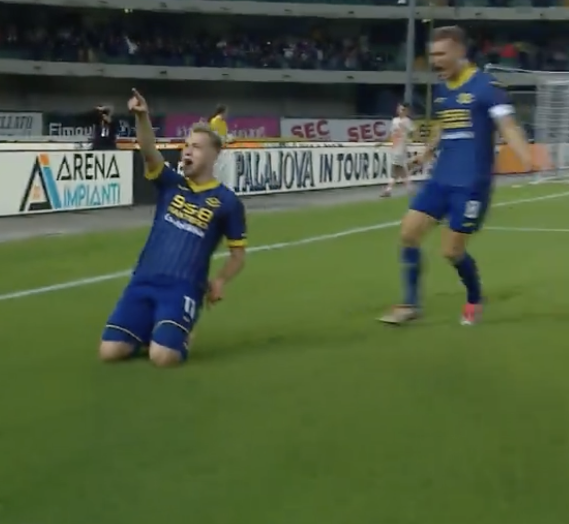 Casper Tengstedt, attaccante dell'Hellas Verona (foto X Lega Serie A)