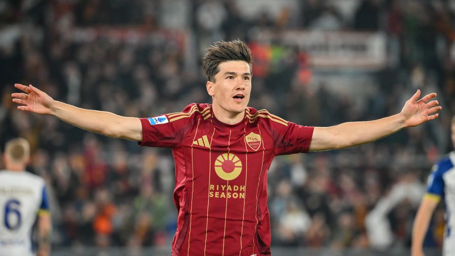 Eldor Shomurodov, l'attaccante saluta la Roma (foto AS Roma)
