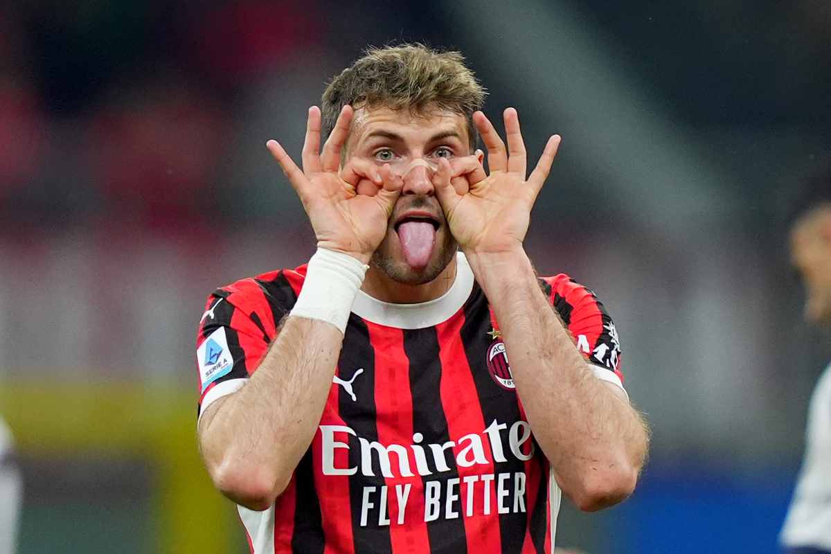 Santiago Gimenez, attaccante del Milan