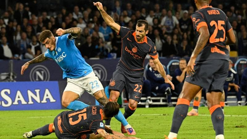 Napoli Inter rigore su Di Lorenzo